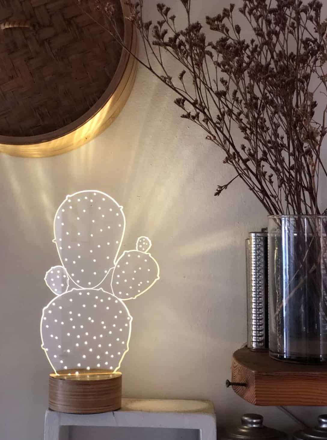1(273) sabres lamp - Image 1