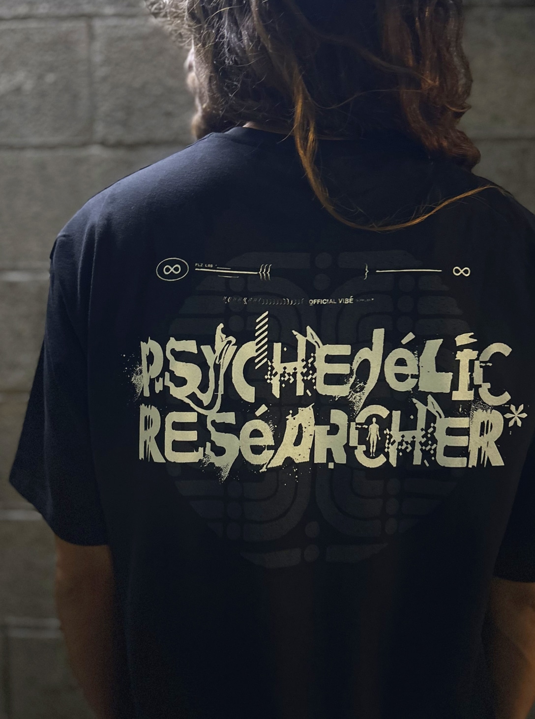 PHOTO_0006_Layer 17(1) Psychedelic Researcher MEN'S OVERSIZE SHIRT BLACK - Image 1