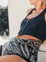 WOMEN'S SNAKE VEST BLACK - Image 3