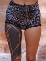 WOMEN'S LEOPARDS SHORTS - Image 3