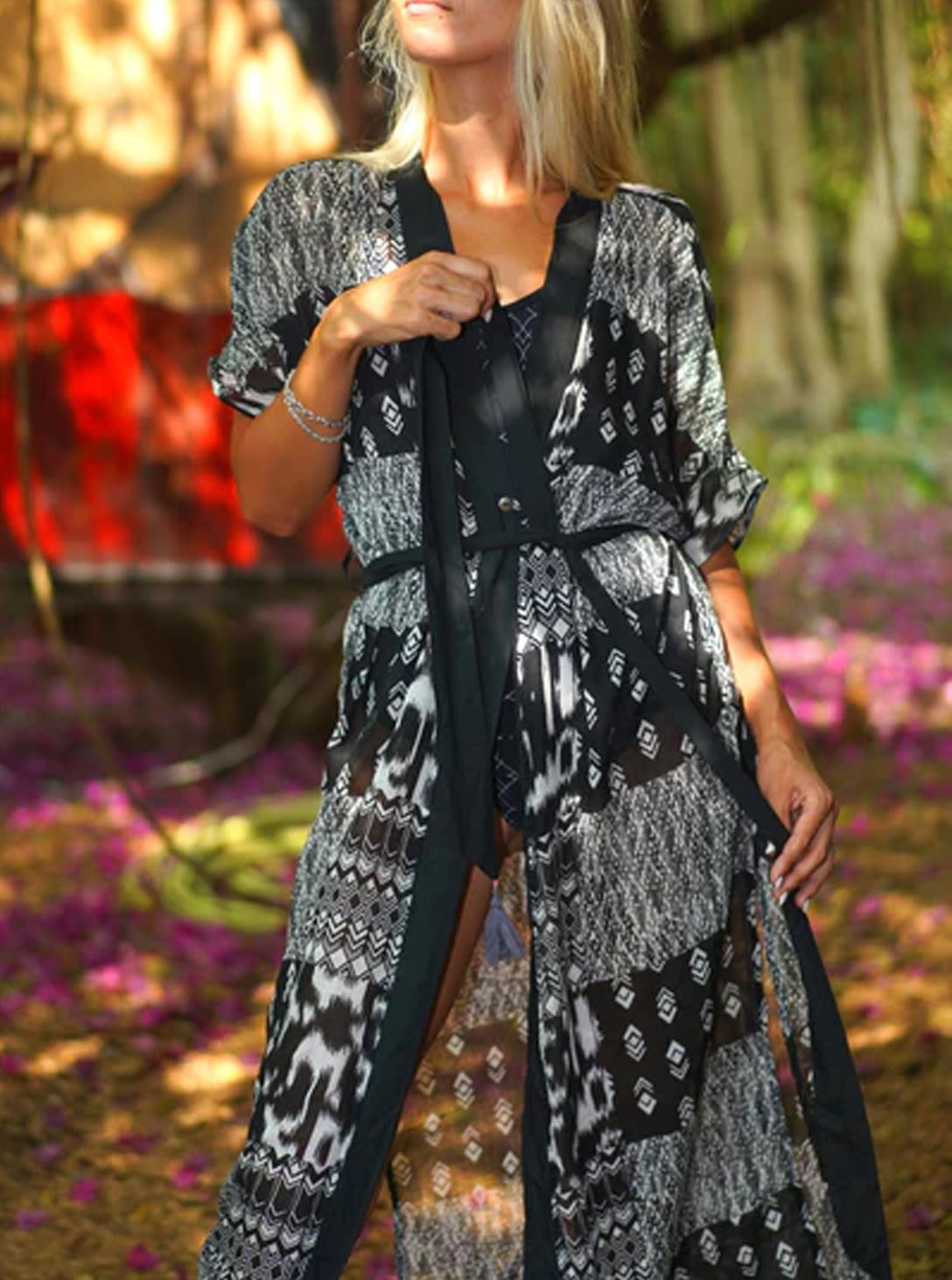 BLACK20AND20WHITE_0002_Layer207-1.jpg KIMONO DRESS BLACK AND WHITE - Image 1